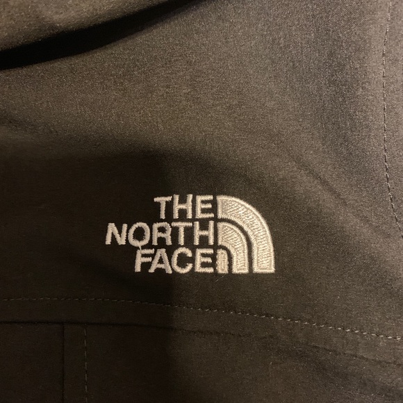 Women’s North Face Jacket - Medium - Picture 3 of 3